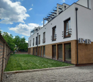 Batajnica - Na prodaju trosobni stanovi u Borci na mirnoj lokaciji