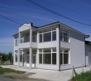 Batajnica - Za izdavanje poslovno magacinski prostor, Zemun