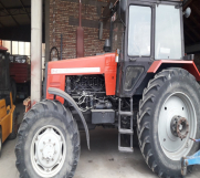 Traktor Belarus 1221