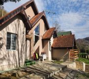 Batajnica - Na prodaju hostel